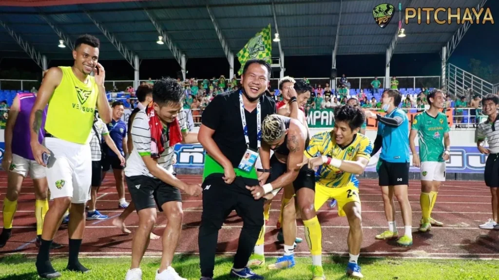 เก็บตกข่าวฟุตบอล2-6-65-3